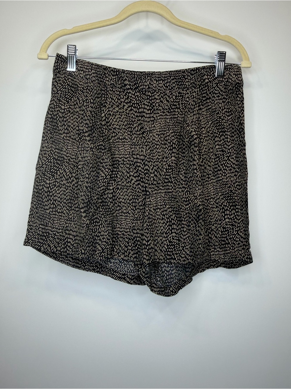 H&M Black Shorts with Tan Dash Print Size Small